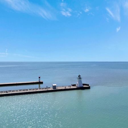 Luxe Lodges On Lake Erie Port Dover Exterior foto